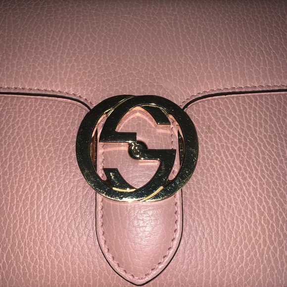 Gucci Soft Pink Leather Interlocking G Crossbody - Picture 5 of 7
